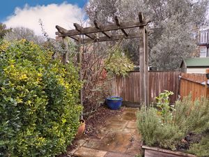 Photo 5- click for photo gallery